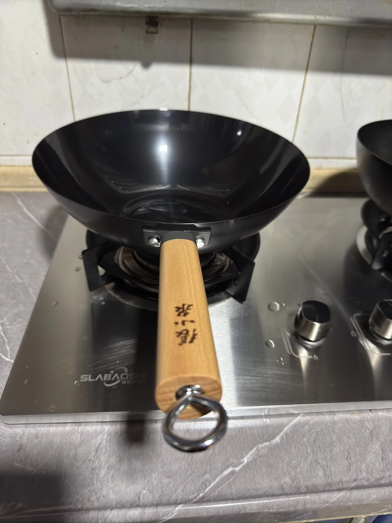 张小泉精铁旋压无涂层炒锅32cm C30650100到手开箱