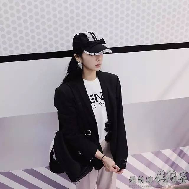肌肉女很吓人？这个倒是蛮漂亮的～-1