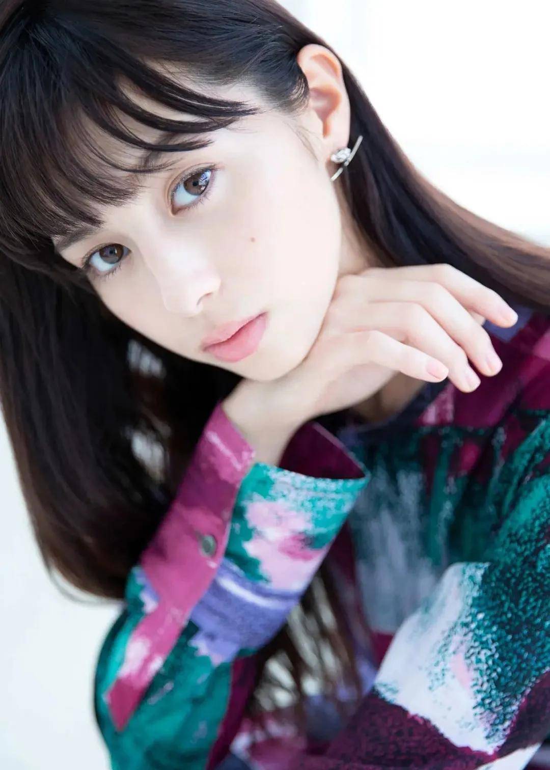 中条彩未美图合集：性感曼妙，靓丽多姿-1