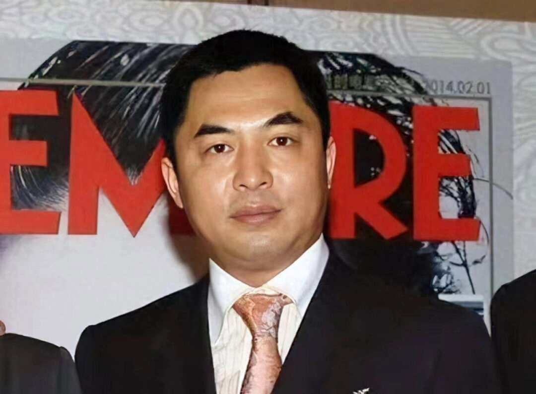 原“天上人间”老板覃辉在美承认移民欺诈等3宗罪 刑满后将被驱逐出境 - 万事屋 | 生活·动漫·娱乐综合社区-银魂同好聚集地