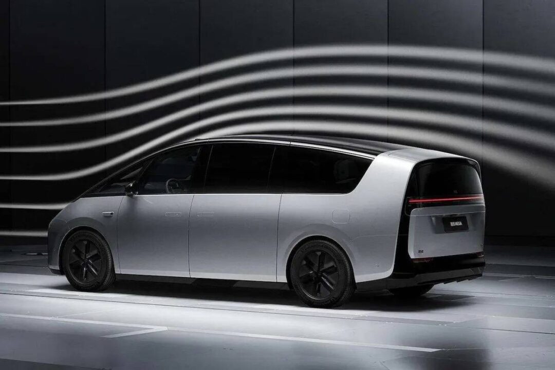 为什么理想MEGA全网都在恶搞？有人认为与该公司之前过于高调有关 - 万事屋 | 生活·动漫·娱乐综合社区-银魂同好聚集地