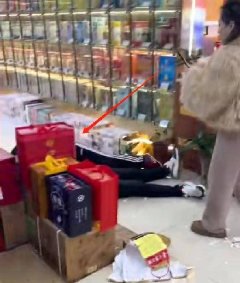 【转载】西安打人烟酒行的牛总，又被扒出“新料”，官方介入，恐顶格处理-1