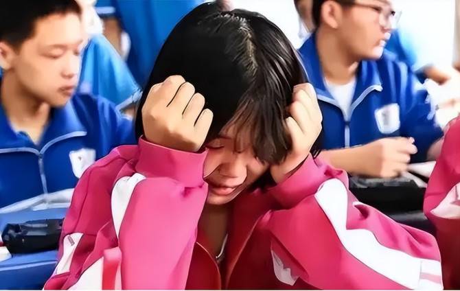 图片[2] - 【转载】初三学生被要求签字“放弃中考”, 反应过来后大哭, 家长左右为难 - 万事屋