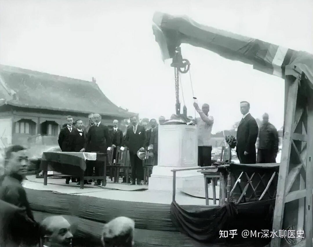 洛克菲勒援建协和医院，真的是为了灭绝中医吗？-1