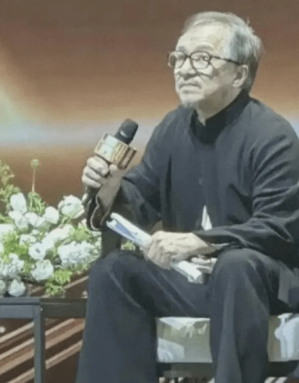 那一代人终究是老去了，成龙近照曝光-1