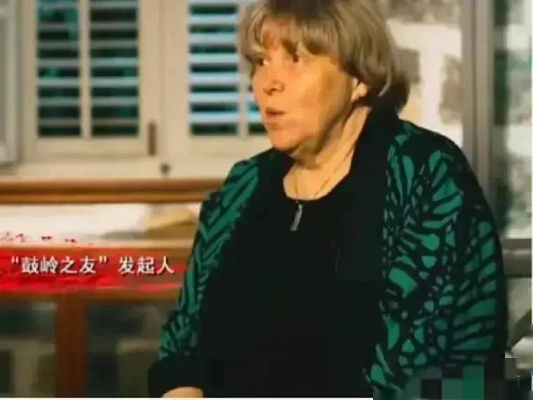 网友吐槽:央视感动中国出炉,却惨遭网友集体不买账:十个人没一个感动我!-1 网友吐槽:央视感动中国出炉,却惨遭网友集体不买账:十个人没一个感动我!-1