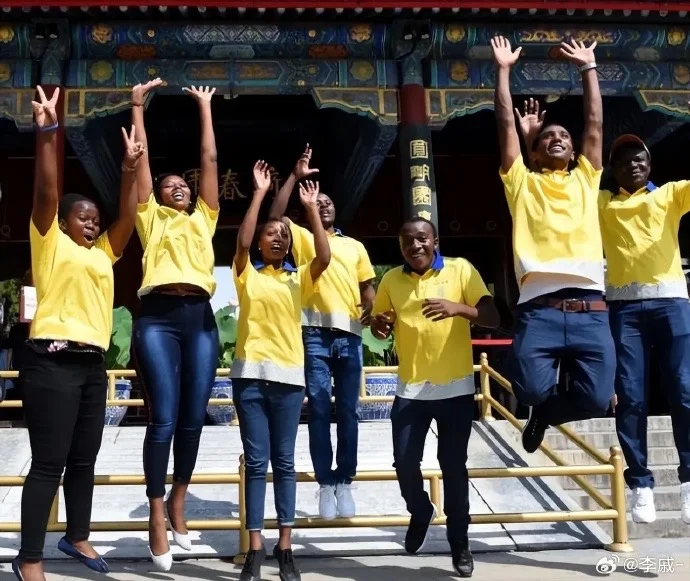 图片[1] - 中国的农业大学都只有黑人和阿三留学生吗？ - 吐槽银魂 - 大众生活 - 万事屋 | 生活·动漫·娱乐综合社区-银魂同好聚集地