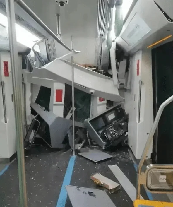 图片[2] - 西安地铁10号线试车时发生事故车头受损严重？多部门介入处理 - 万事屋 | 生活·动漫·娱乐综合社区-银魂同好聚集地