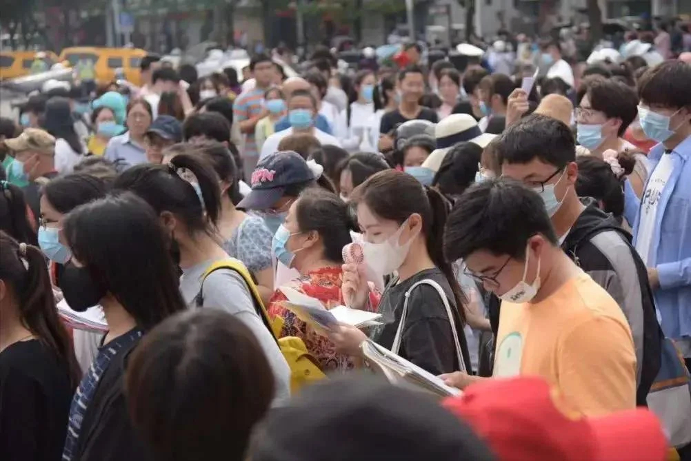 一个自媒体的吐槽:深聊一下“国企婆罗门”——共享福利不喊我,全球变暖却怪我-1 一个自媒体的吐槽:深聊一下“国企婆罗门”——共享福利不喊我,全球变暖却怪我-1