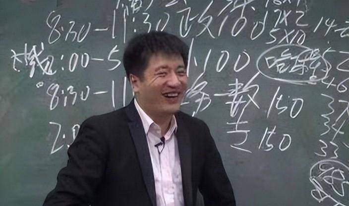 图片[29] - 张雪峰事件发酵，深夜发文暗示处境危险，他究竟碰了谁的利益？ - 万事屋