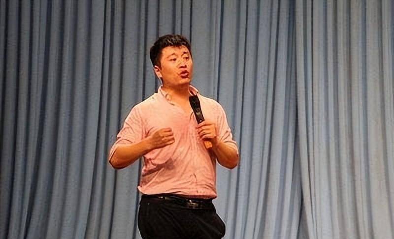 图片[18] - 张雪峰事件发酵，深夜发文暗示处境危险，他究竟碰了谁的利益？ - 万事屋