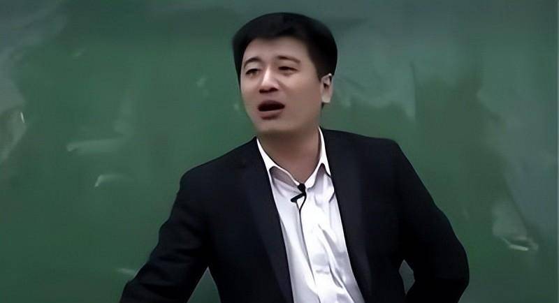 图片[2] - 张雪峰事件发酵，深夜发文暗示处境危险，他究竟碰了谁的利益？ - 万事屋