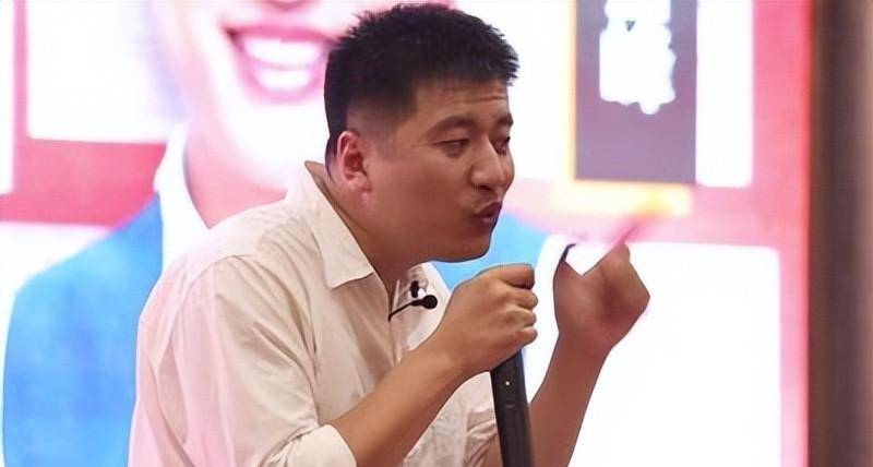 图片[37] - 张雪峰事件发酵，深夜发文暗示处境危险，他究竟碰了谁的利益？ - 万事屋