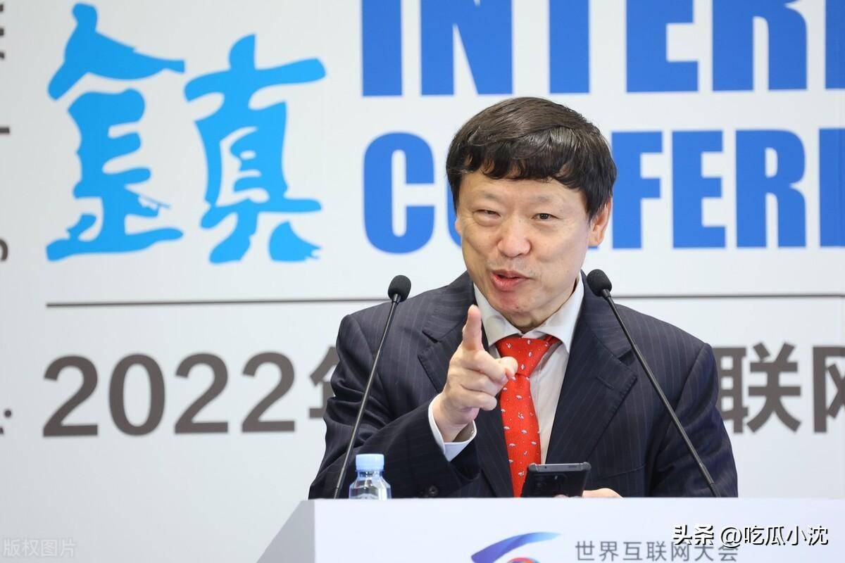网友吐槽:胡锡进成“摇钱树”?司马南过生日都能硬扯老胡!-1 网友吐槽:胡锡进成“摇钱树”?司马南过生日都能硬扯老胡!-1