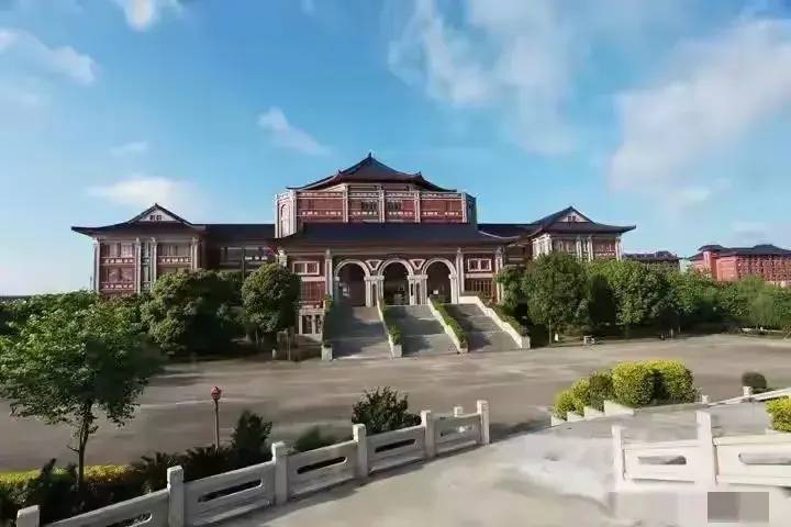 图片[4] - 网友提问：留学生的课比中国人的命还贵吗？ - 万事屋