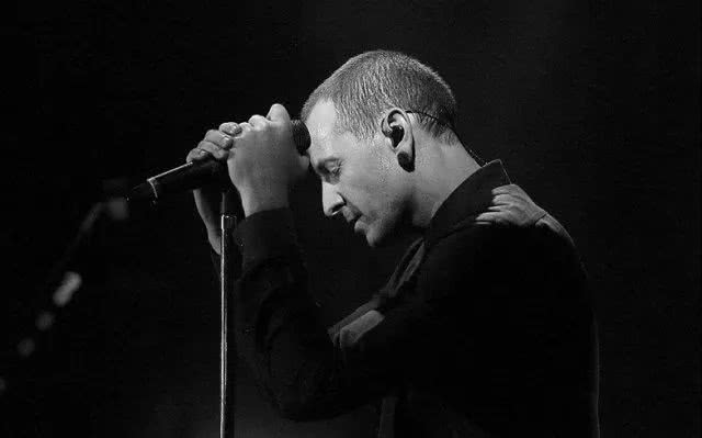 查斯特·贝宁顿（Chester Bennington，1976.3.20 - 2017.7.20） - 万事屋 | 生活·动漫·娱乐综合社区-银魂同好聚集地