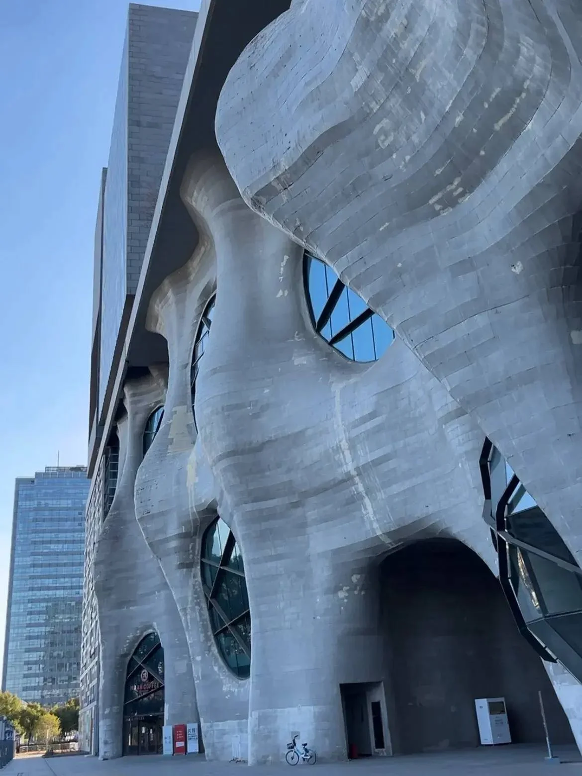 图片[2] - 上海30亿造的网红商场，现状为何令人唏嘘？ - 万事屋 | 生活·动漫·娱乐综合社区-银魂同好聚集地