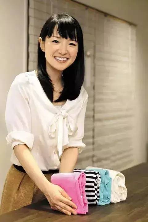 图片[5] - 日本断舍离女王“塌房”了！生完三胎后，再也做不回收纳达人了 - 万事屋