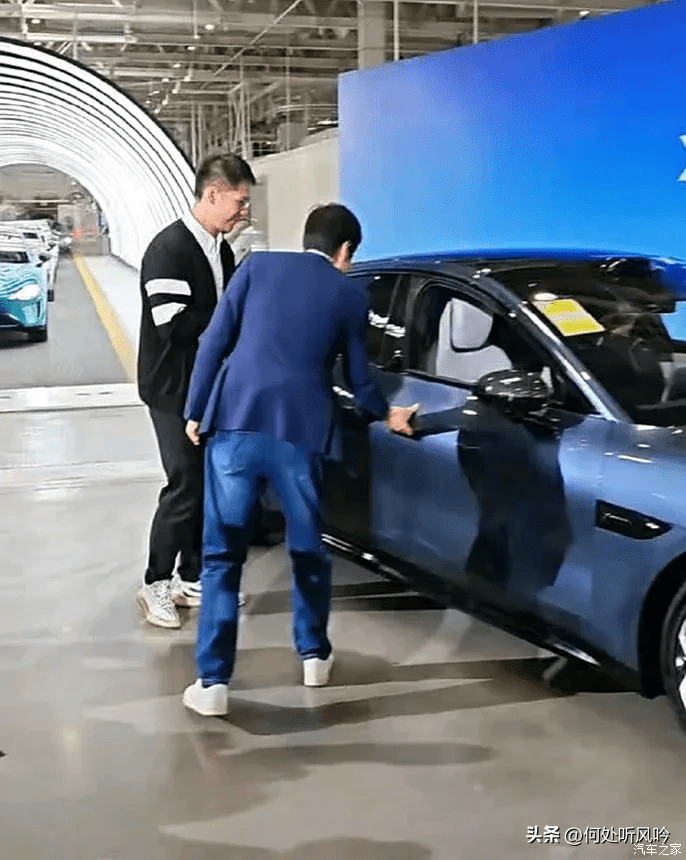 同样是交付新车给车主，小米雷军比华为余承东高了不知道多少层楼 - 万事屋 | 生活·动漫·娱乐综合社区-银魂同好聚集地