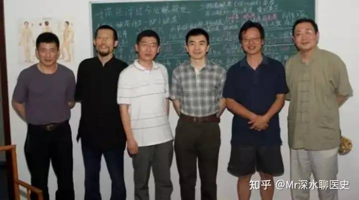 有网友问,中医大师徐文兵为什么要找西医治自己的痛风呢?-1 有网友问,中医大师徐文兵为什么要找西医治自己的痛风呢?-1