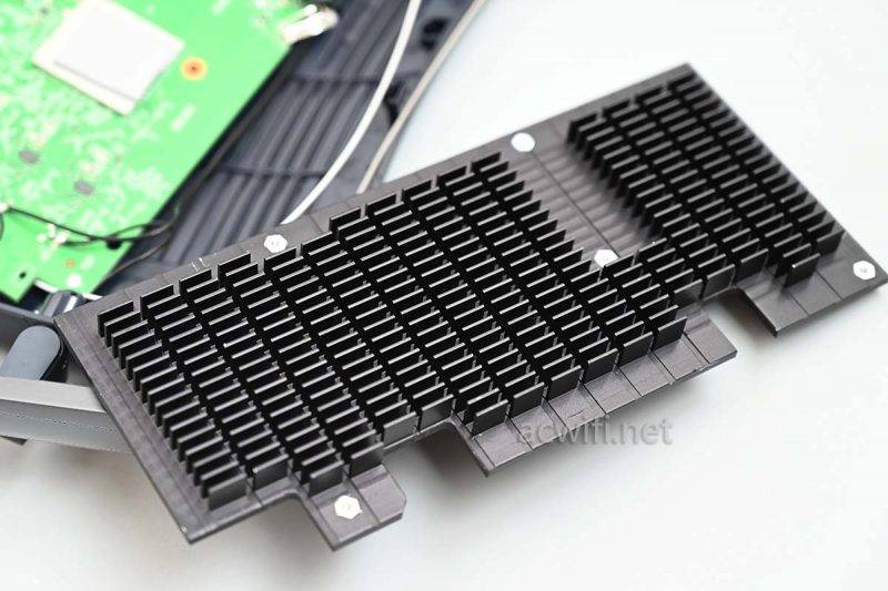 【转帖】轻舟XDR6088拆机,双2.5G网口的无线路由器-1 【转帖】轻舟XDR6088拆机,双2.5G网口的无线路由器-1