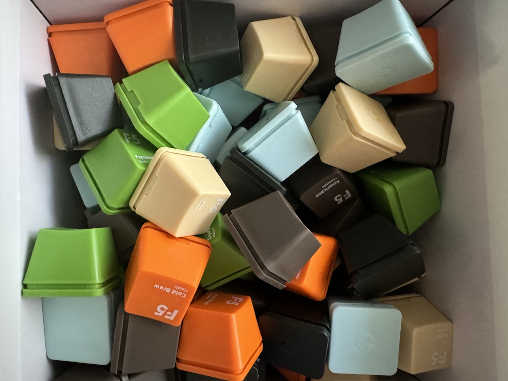 这款冻干咖啡从名字到份量看就知道是为打工人量身定制的牛马饲料 - 万事屋 | 生活·动漫·娱乐综合社区-银魂同好聚集地