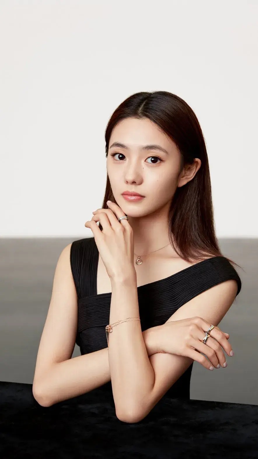 网友分享的刘浩存美照壁纸 - 万事屋 | 生活·动漫·娱乐综合社区-银魂同好聚集地