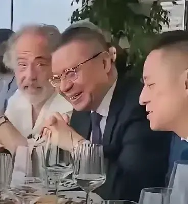 网友吐槽：张维为的笑 笑，是发自肺腑的内心喜悦 - 吐槽银魂 - 大众生活 - 万事屋 | 生活·动漫·娱乐综合社区-银魂同好聚集地