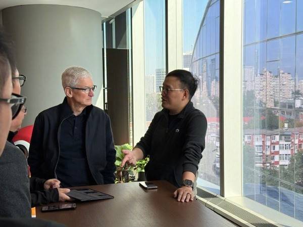 库克回应苹果AI在中国何时上线: 在走流程 相信会很快-1 库克回应苹果AI在中国何时上线: 在走流程 相信会很快-1