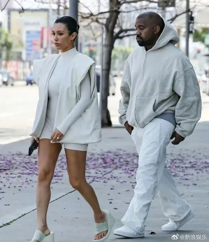 网传侃爷Kanye West要和他老婆比安卡Bianca离婚了？ - 生活银魂 - 大众生活 - 万事屋 | 生活·动漫·娱乐综合社区-银魂同好聚集地