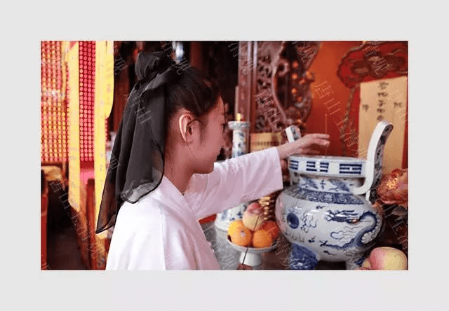 转个道教礼仪，在道观如何作揖？如何上香？如何跪拜？详细图解！-1