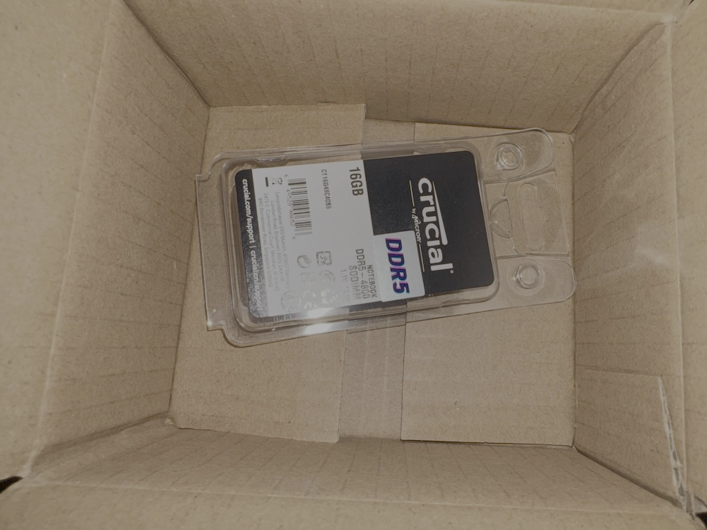 京东没钱了么？两个缓冲气泡袋都不给