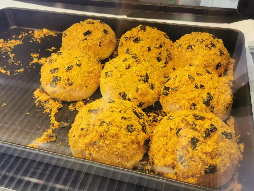 【转载】徐家汇“食品大王”升级回归!二楼变身“美食列车”,三楼穿越老上海!一楼还有这些新店