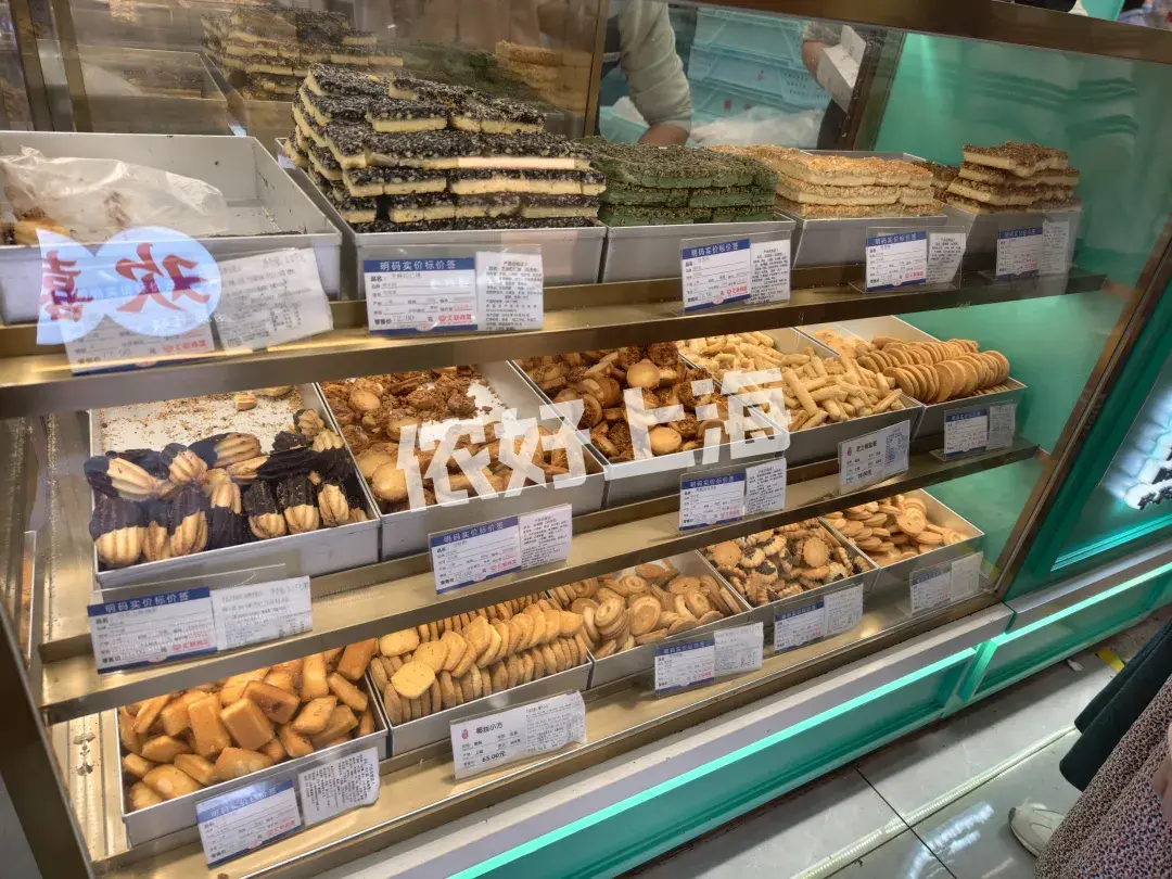 【转载】徐家汇“食品大王”升级回归!二楼变身“美食列车”,三楼穿越老上海!一楼还有这些新店