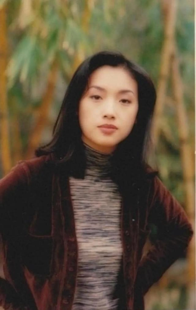 吴倩莲的十五张精美照片