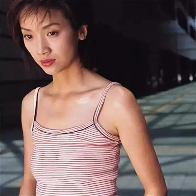 吴倩莲的十五张精美照片