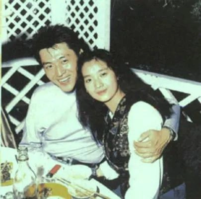 吴倩莲在旅途上捡到一个老公,结婚15年零绯闻