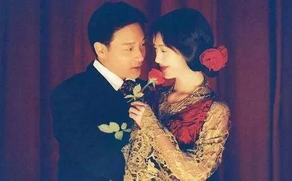 吴倩莲在旅途上捡到一个老公,结婚15年零绯闻