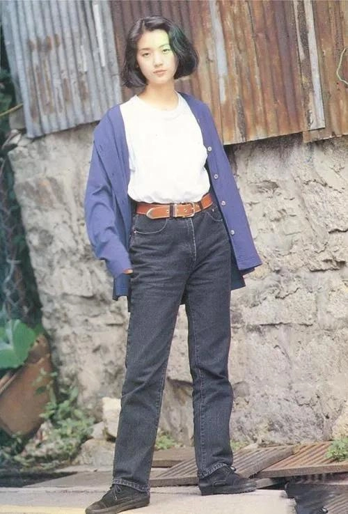 吴倩莲在旅途上捡到一个老公,结婚15年零绯闻