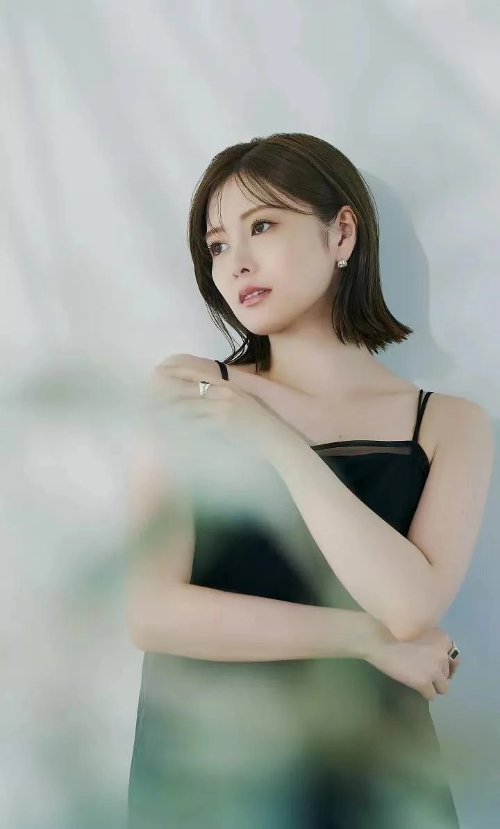 白石麻衣写真照片分享