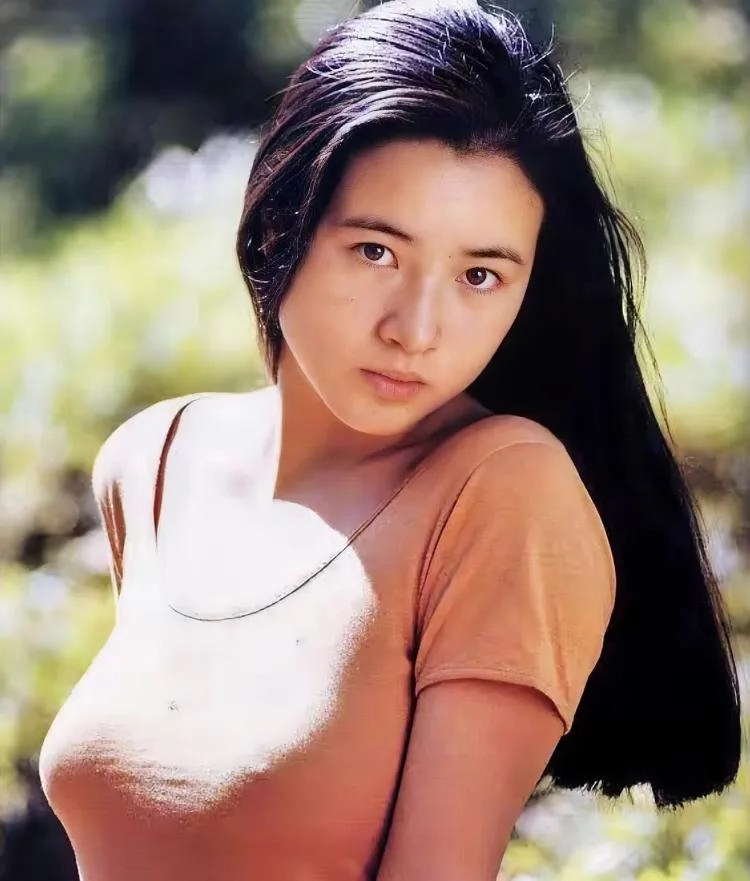 日本昭和年代的十位日本美人女星,每一位都有独特的风采和韵味!