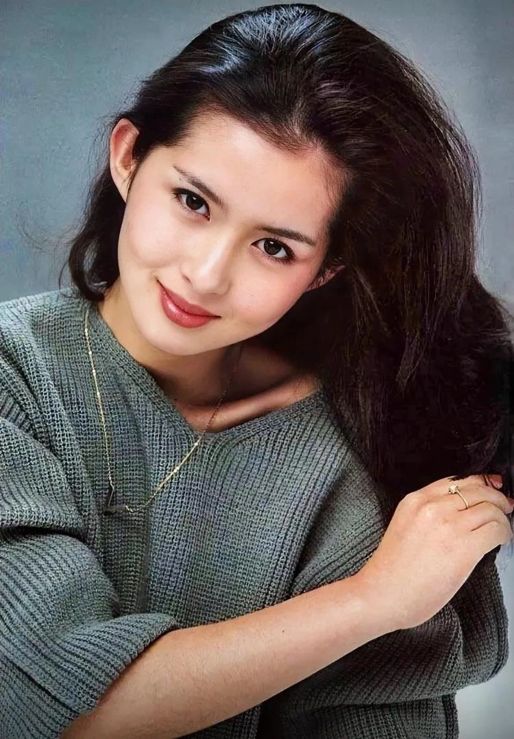 日本昭和年代的十位日本美人女星,每一位都有独特的风采和韵味!