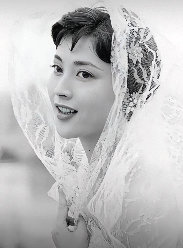 日本昭和年代的十位日本美人女星,每一位都有独特的风采和韵味!