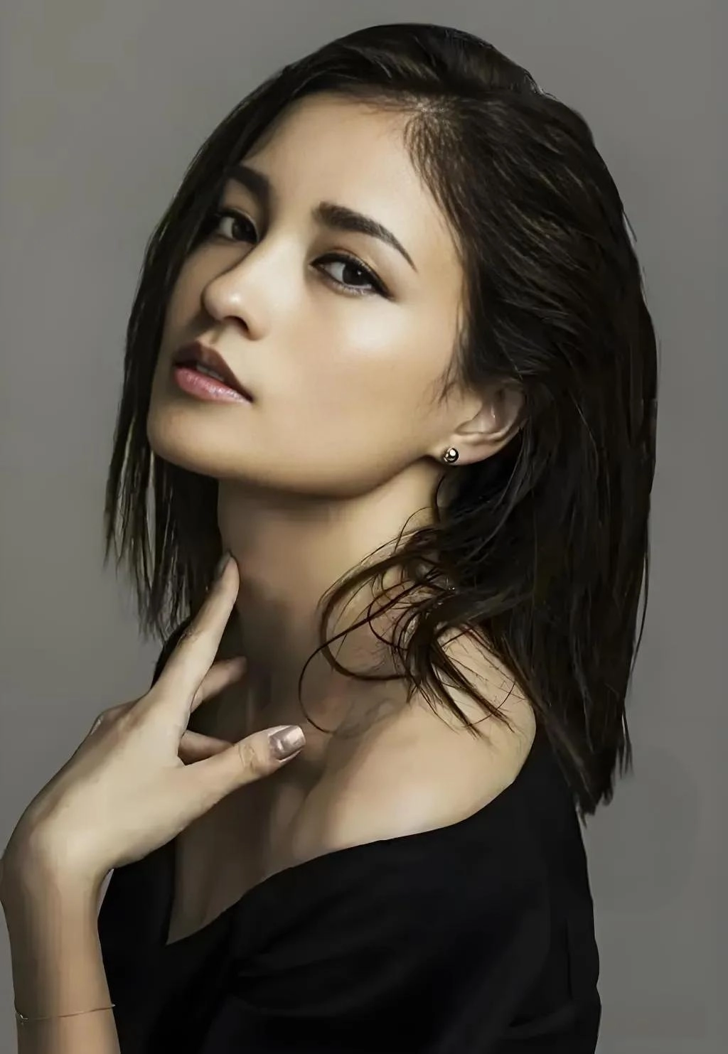 满满女人味的日本混血女星黑木明纱，演技出众颜值高！