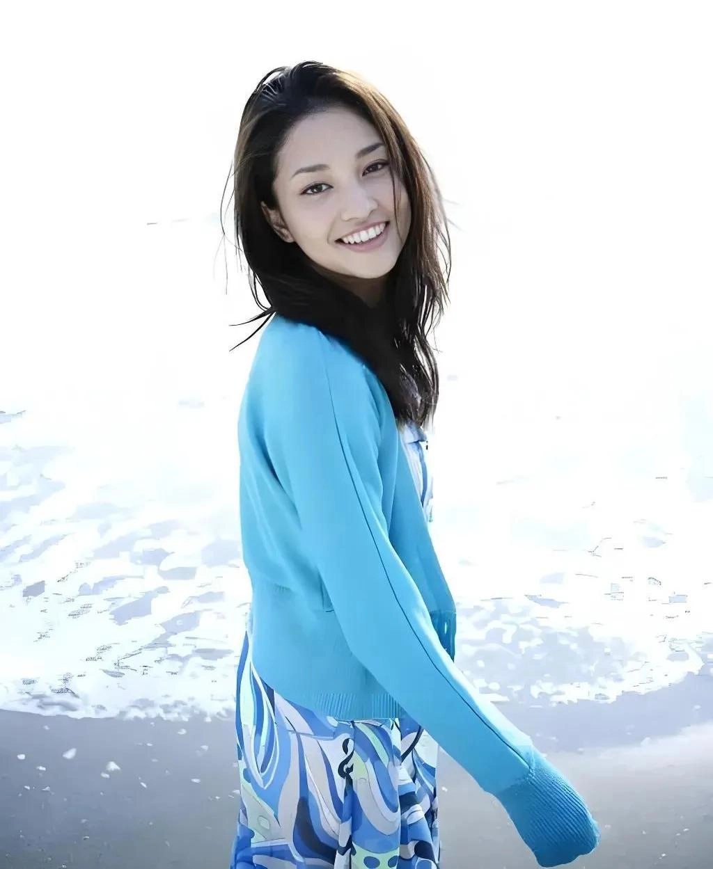 满满女人味的日本混血女星黑木明纱，演技出众颜值高！