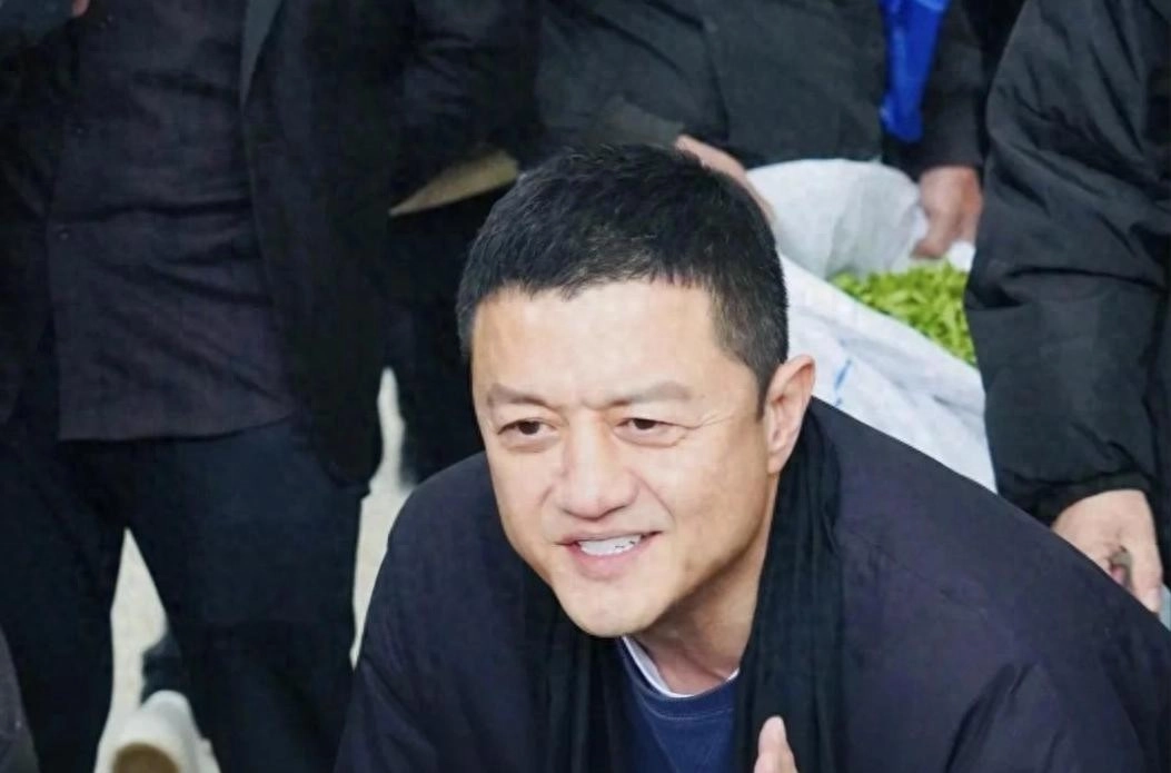 【转载】情怀地产后情怀白酒，“拎壶冲”1298元，李亚鹏又回到了他的怪圈 - 万事屋 | 生活·动漫·娱乐综合社区-银魂同好聚集地