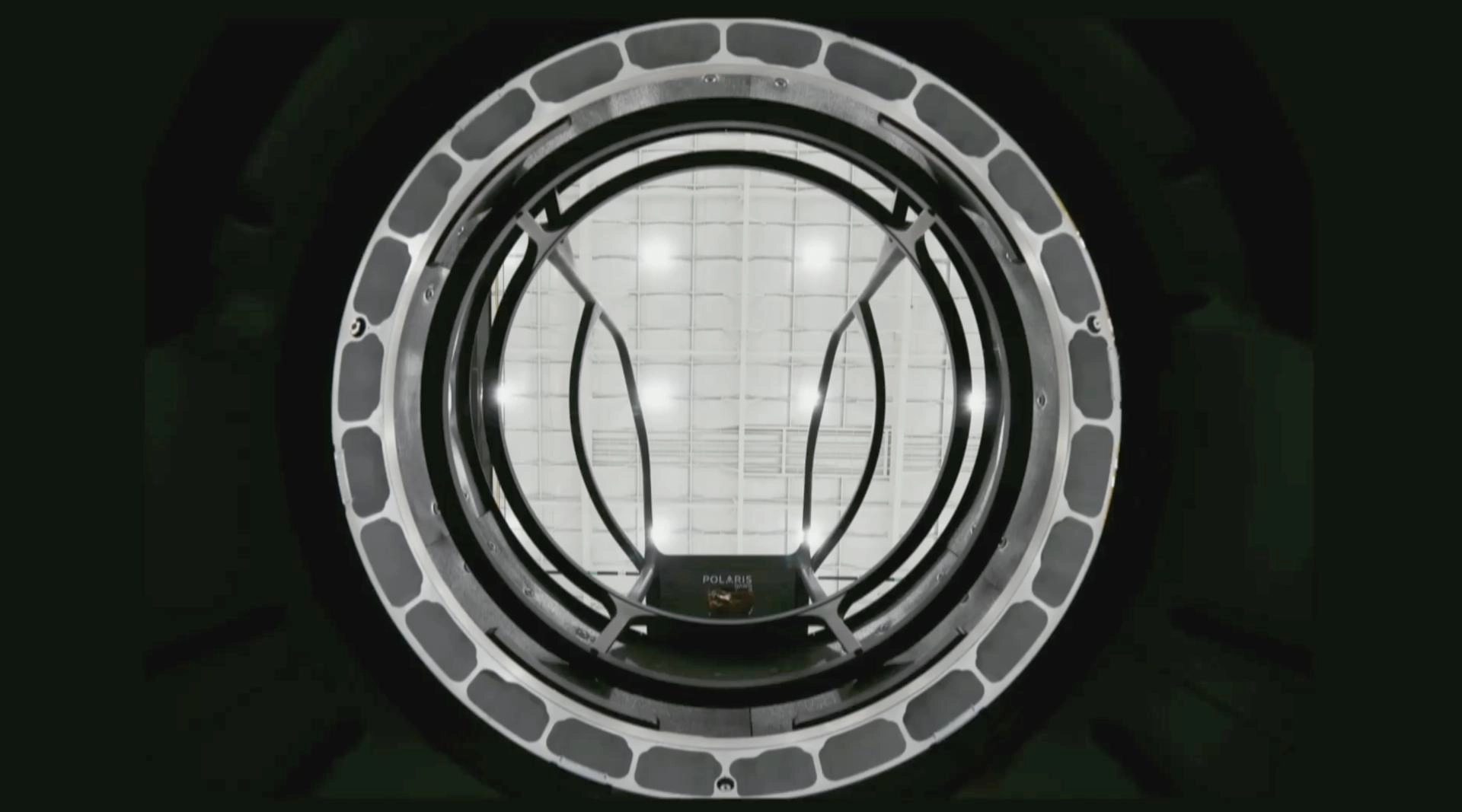 SpaceX在九月份历史性的载人任务中失去地面控制电源长达一小时