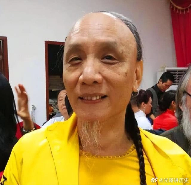 看到个网友吐槽：为什么说满清余孽已经成为全国各族人民的公敌？ - 万事屋 | 生活·动漫·娱乐综合社区-银魂同好聚集地