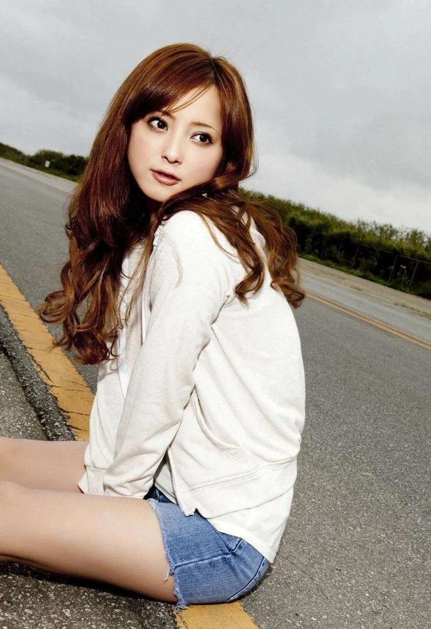 被称为日本第一美女的佐佐木希，被评为岛国最美面孔