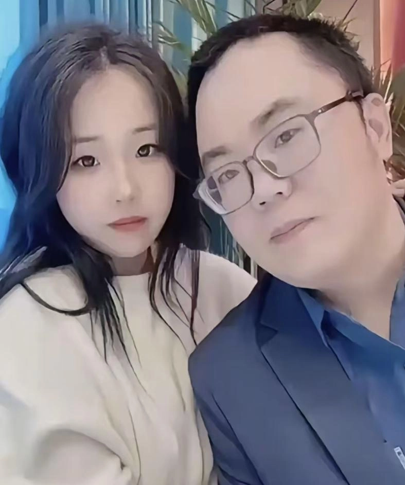 网友发的吴佳琪失联细节:瞒着父母赴泰,毫不听劝,“我又不傻,烦不烦”